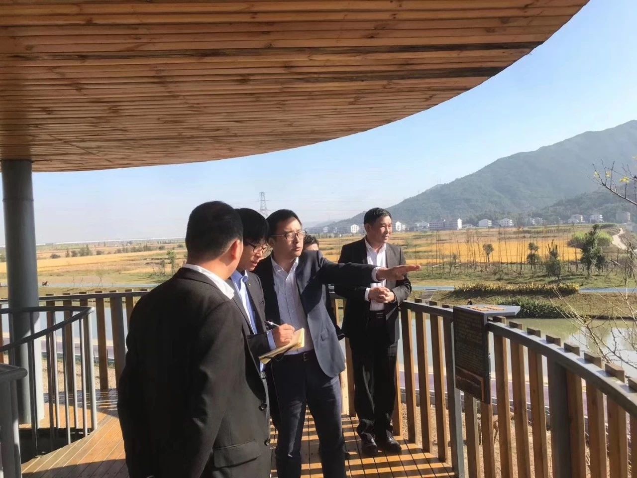 日本靜岡政府組織專家團調(diào)研艾米，稱贊艾米生態(tài)農(nóng)業(yè)達到世界領(lǐng)先水平(圖1)